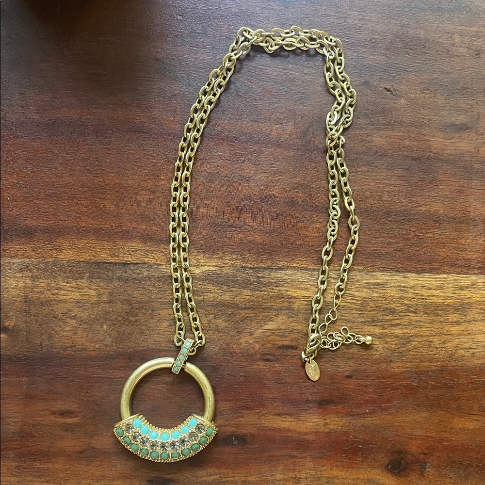 Elegant Gold and Turquoise Necklace